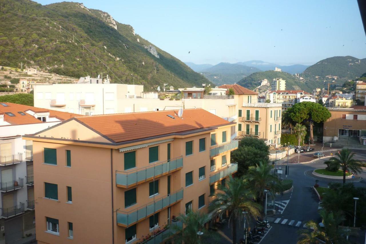 Finalmarina Lägenhet Finale Ligure Exteriör bild